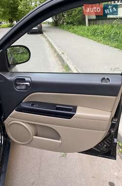 Внедорожник / Кроссовер Jeep Compass 2015 в 