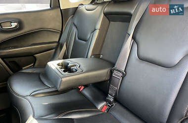 Внедорожник / Кроссовер Jeep Compass 2019 в 