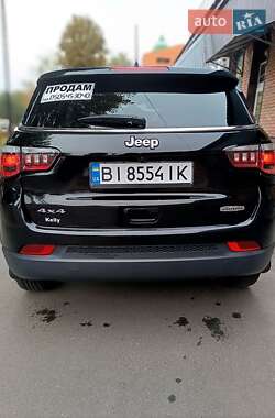 Внедорожник / Кроссовер Jeep Compass 2018 в 