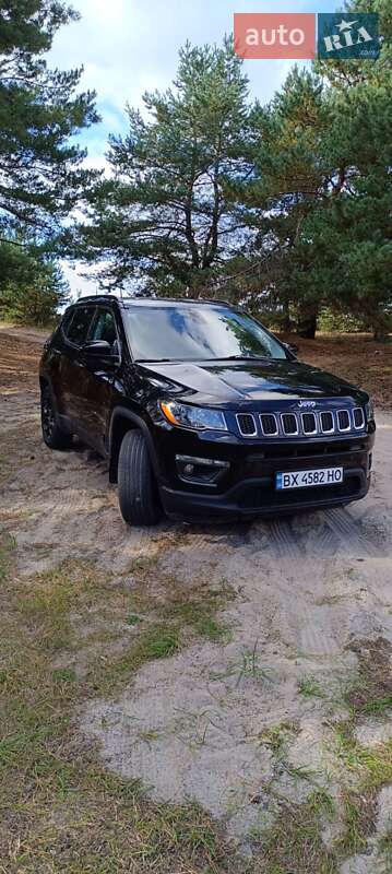 Внедорожник / Кроссовер Jeep Compass 2017 в Славуте