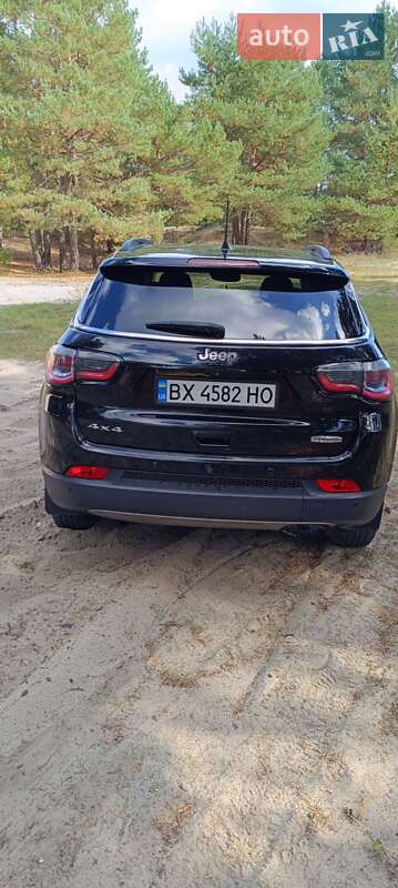 Внедорожник / Кроссовер Jeep Compass 2017 в Славуте