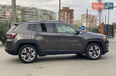 Внедорожник / Кроссовер Jeep Compass 2020 в 
