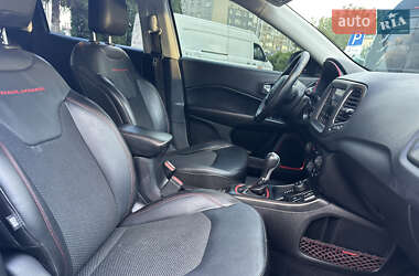 Внедорожник / Кроссовер Jeep Compass 2019 в 