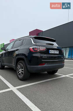 Внедорожник / Кроссовер Jeep Compass 2017 в 