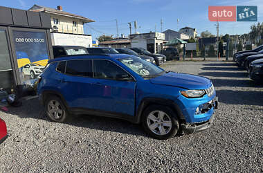 Внедорожник / Кроссовер Jeep Compass 2022 в 