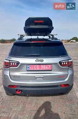 Внедорожник / Кроссовер Jeep Compass 2019 в 