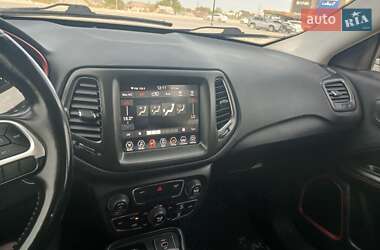 Внедорожник / Кроссовер Jeep Compass 2019 в 
