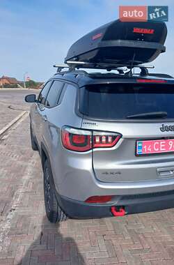 Внедорожник / Кроссовер Jeep Compass 2019 в 