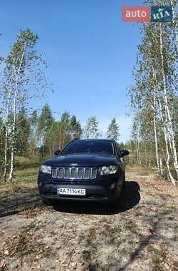 Внедорожник / Кроссовер Jeep Compass 2015 в Киеве