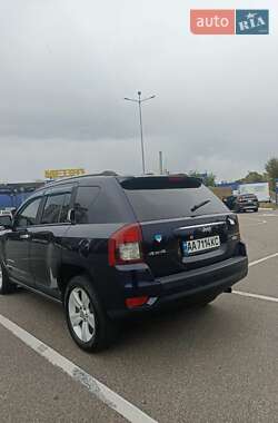 Внедорожник / Кроссовер Jeep Compass 2015 в 