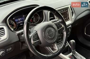 Внедорожник / Кроссовер Jeep Compass 2019 в 