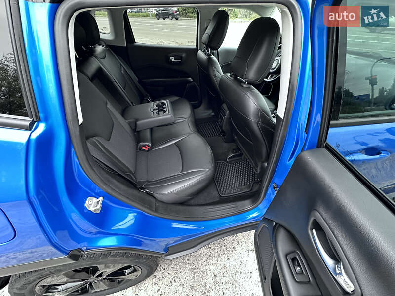 Внедорожник / Кроссовер Jeep Compass 2020 в Киеве
