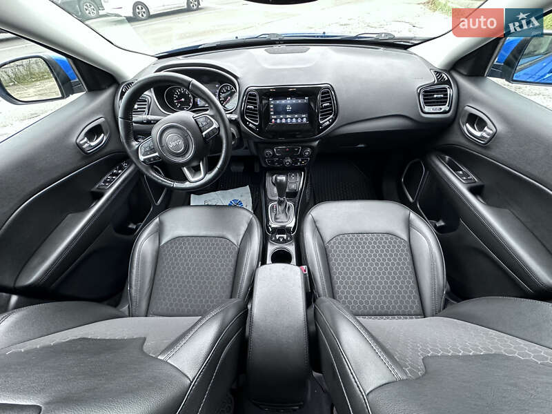 Внедорожник / Кроссовер Jeep Compass 2020 в Киеве