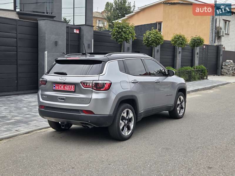 Внедорожник / Кроссовер Jeep Compass 2018 в Киеве