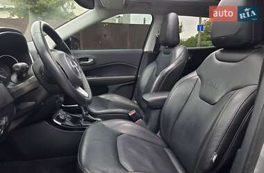 Внедорожник / Кроссовер Jeep Compass 2018 в 