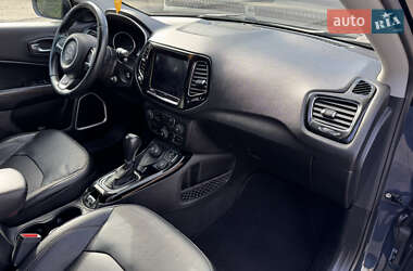 Внедорожник / Кроссовер Jeep Compass 2017 в 