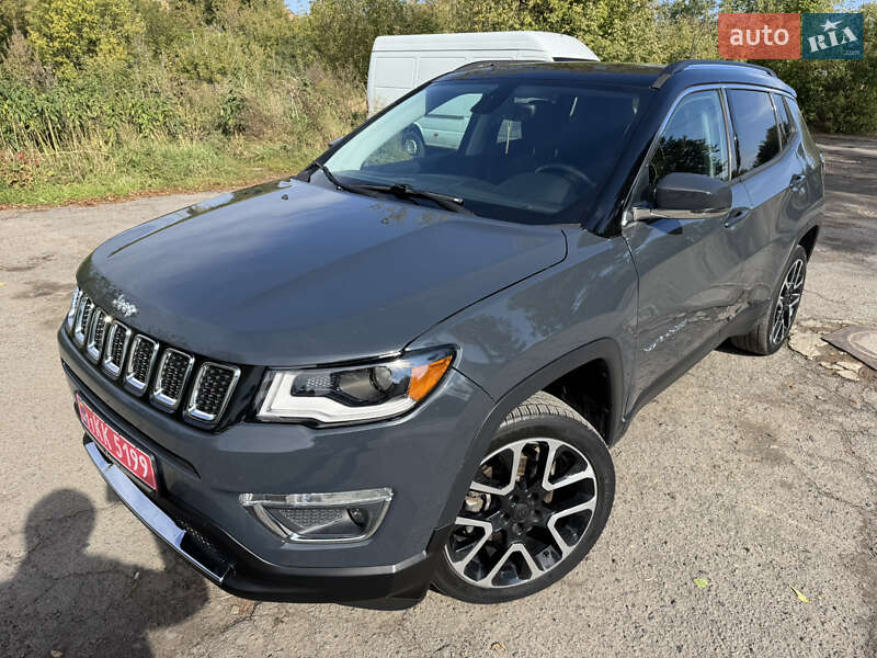 Внедорожник / Кроссовер Jeep Compass 2017 в 