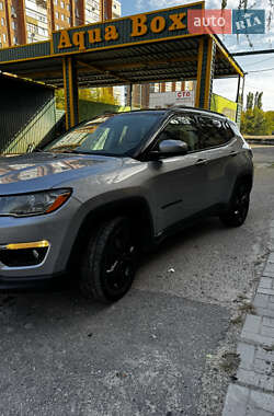 Внедорожник / Кроссовер Jeep Compass 2018 в Змиеве