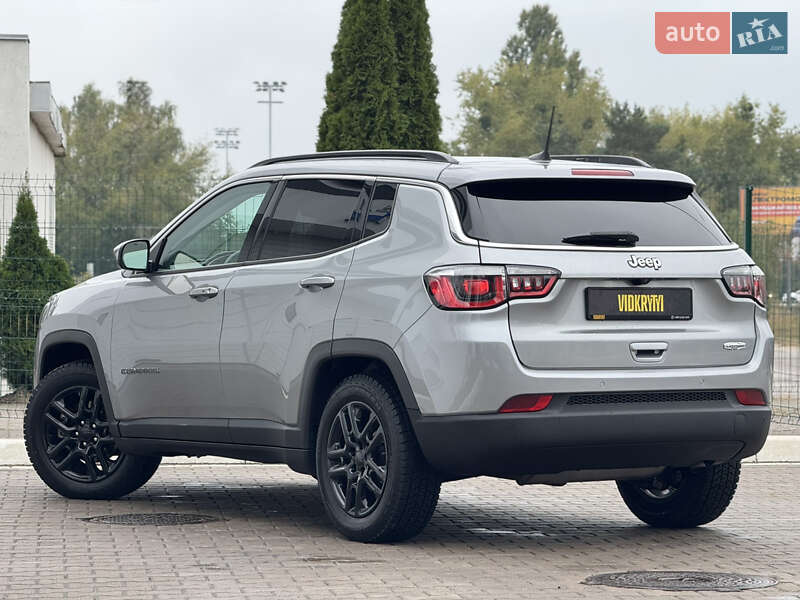 Внедорожник / Кроссовер Jeep Compass 2020 в Киеве