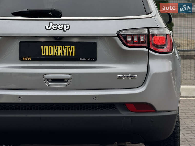 Внедорожник / Кроссовер Jeep Compass 2020 в Киеве