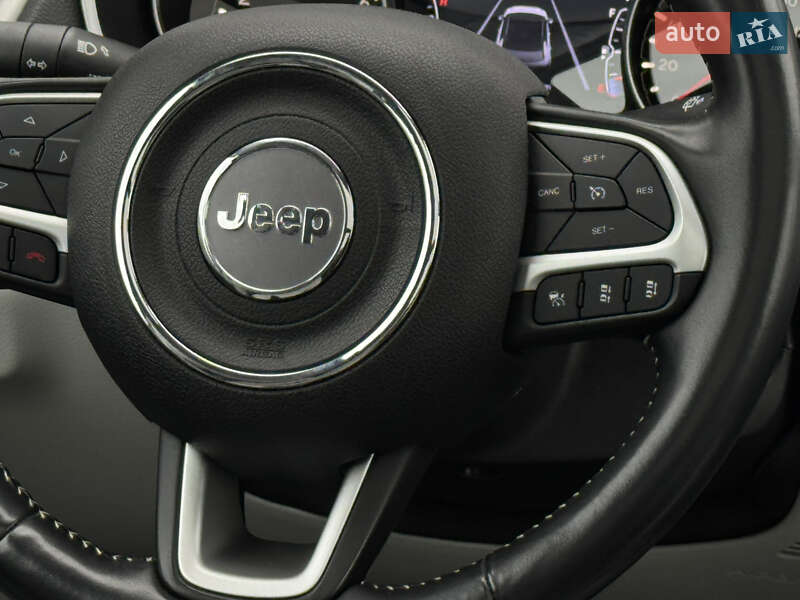 Внедорожник / Кроссовер Jeep Compass 2020 в Киеве