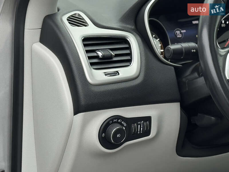 Внедорожник / Кроссовер Jeep Compass 2020 в Киеве