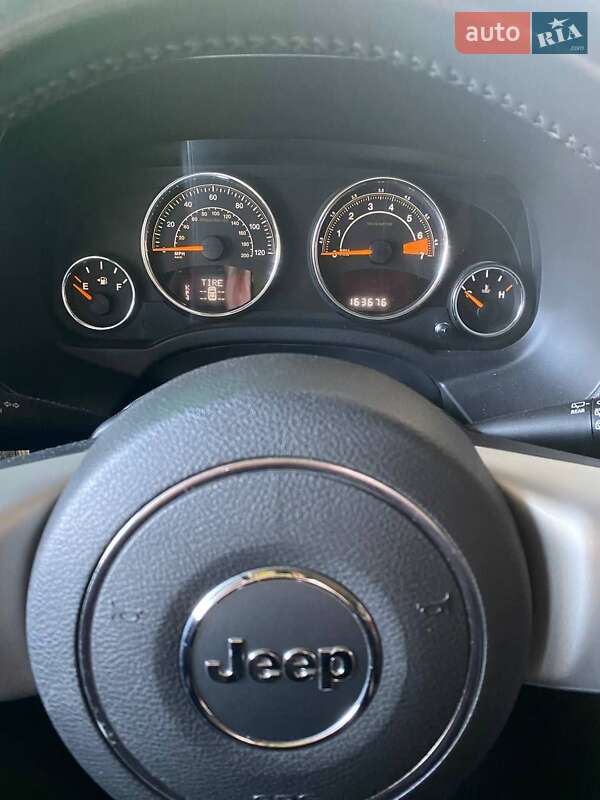 Внедорожник / Кроссовер Jeep Compass 2014 в Киеве фото 17 Внедорожник / Кроссовер Jeep Compass 2014 в Киеве