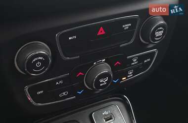Внедорожник / Кроссовер Jeep Compass 2019 в 