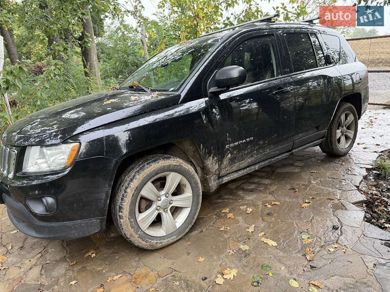 Позашляховик / Кросовер Jeep Compass 2012 в Києві