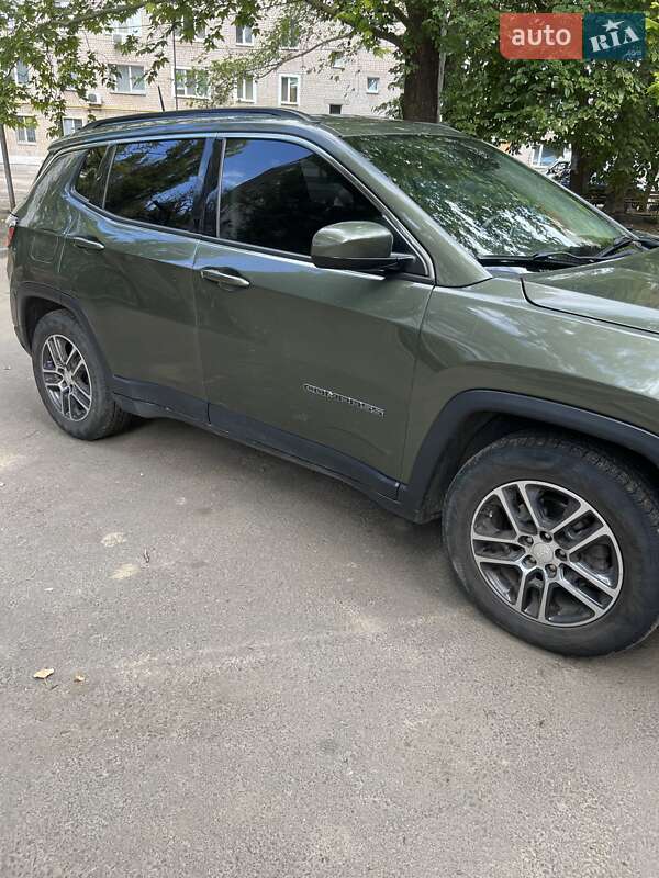 Внедорожник / Кроссовер Jeep Compass 2017 в Николаеве