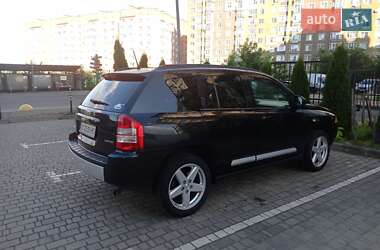 Внедорожник / Кроссовер Jeep Compass 2010 в 