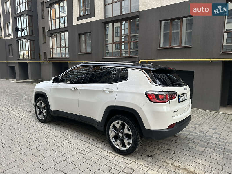 Внедорожник / Кроссовер Jeep Compass 2017 в Ворохте