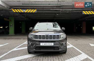 Внедорожник / Кроссовер Jeep Compass 2019 в 