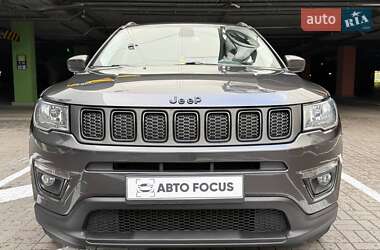 Внедорожник / Кроссовер Jeep Compass 2019 в 