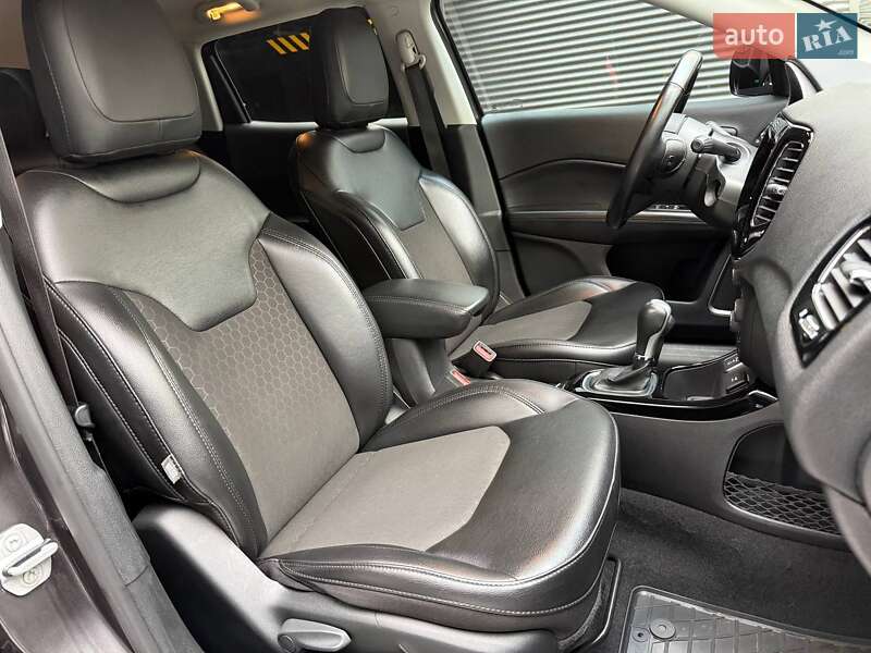 Позашляховик / Кросовер Jeep Compass 2019 в Києві фото 13 Позашляховик / Кросовер Jeep Compass 2019 в Києві