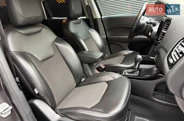 Внедорожник / Кроссовер Jeep Compass 2019 в 