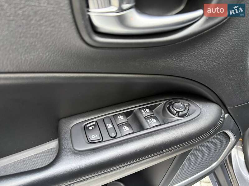 Позашляховик / Кросовер Jeep Compass 2019 в Києві фото 14 Позашляховик / Кросовер Jeep Compass 2019 в Києві