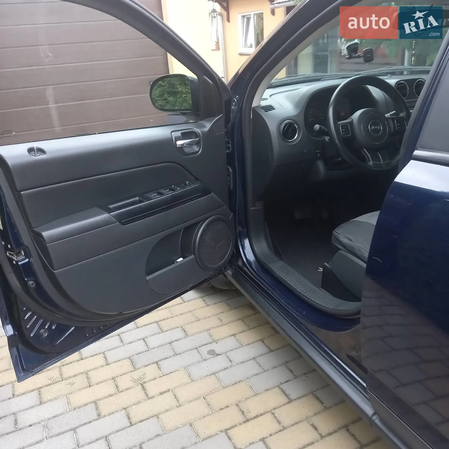 2016 Jeep Compass - мініатюра 3