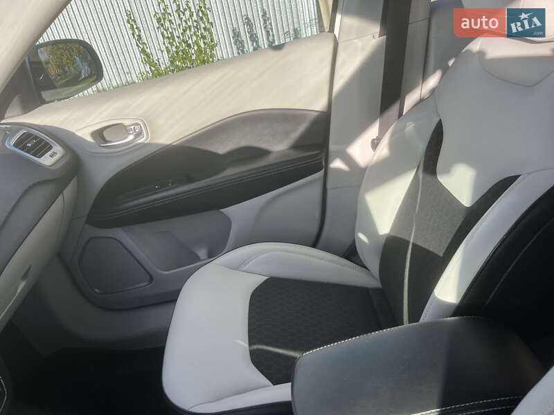 Внедорожник / Кроссовер Jeep Compass 2017 в Полтаве фото 36 Внедорожник / Кроссовер Jeep Compass 2017 в Полтаве