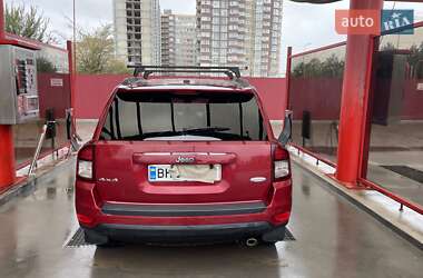 Внедорожник / Кроссовер Jeep Compass 2013 в 