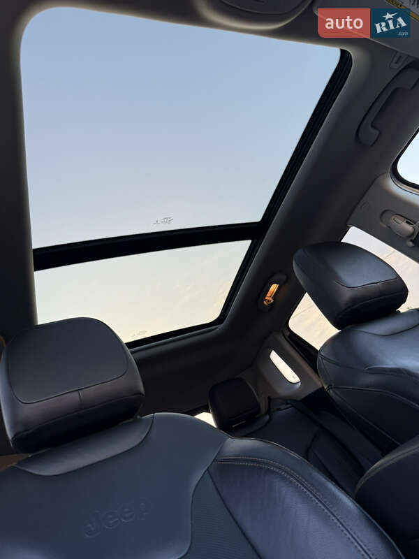 Позашляховик / Кросовер Jeep Compass 2017 в Києві фото 25 Позашляховик / Кросовер Jeep Compass 2017 в Києві