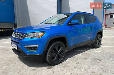 Внедорожник / Кроссовер Jeep Compass 2018 в 
