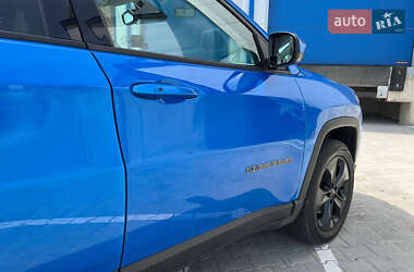 Внедорожник / Кроссовер Jeep Compass 2018 в 