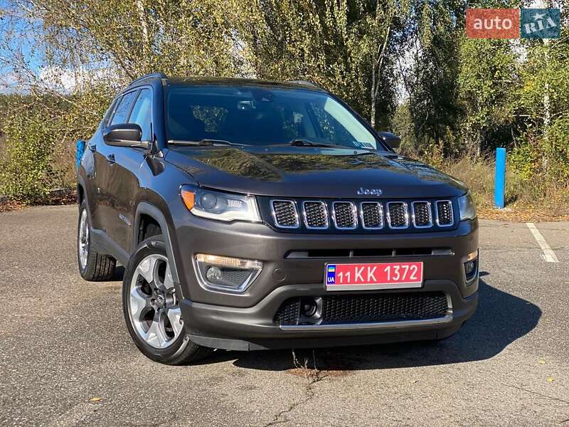 Внедорожник / Кроссовер Jeep Compass 2017 в Киеве