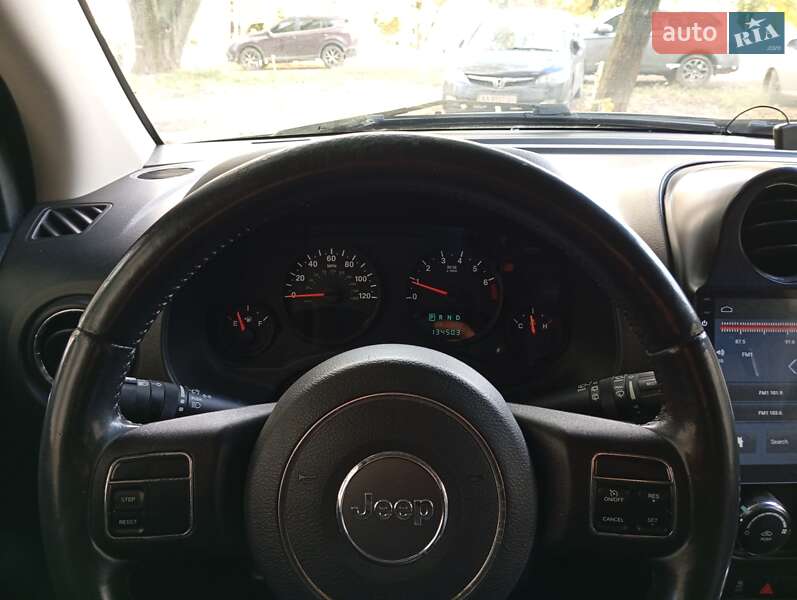 Внедорожник / Кроссовер Jeep Compass 2012 в Киеве