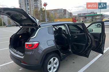 Внедорожник / Кроссовер Jeep Compass 2018 в 