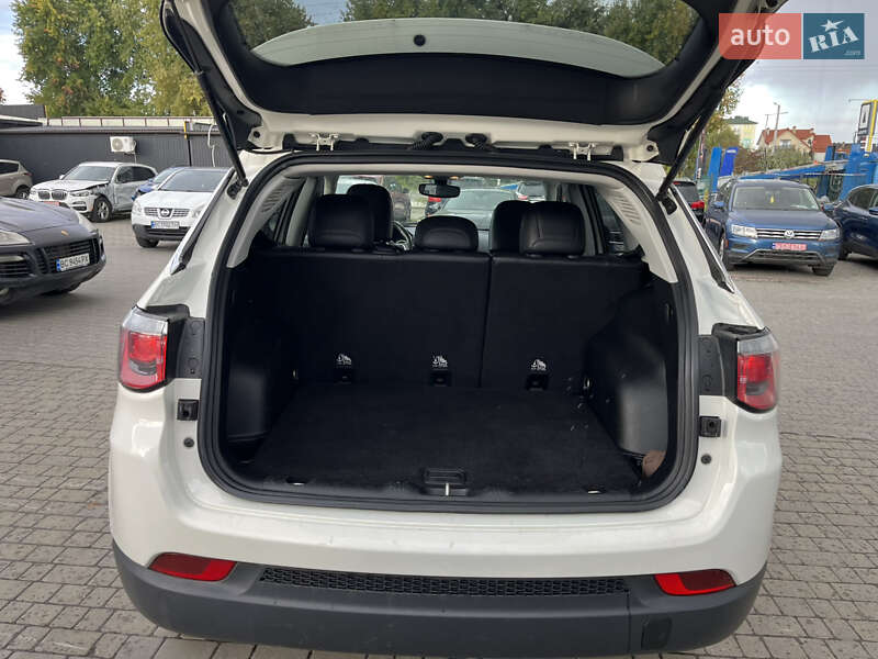 Позашляховик / Кросовер Jeep Compass 2017 в Львові