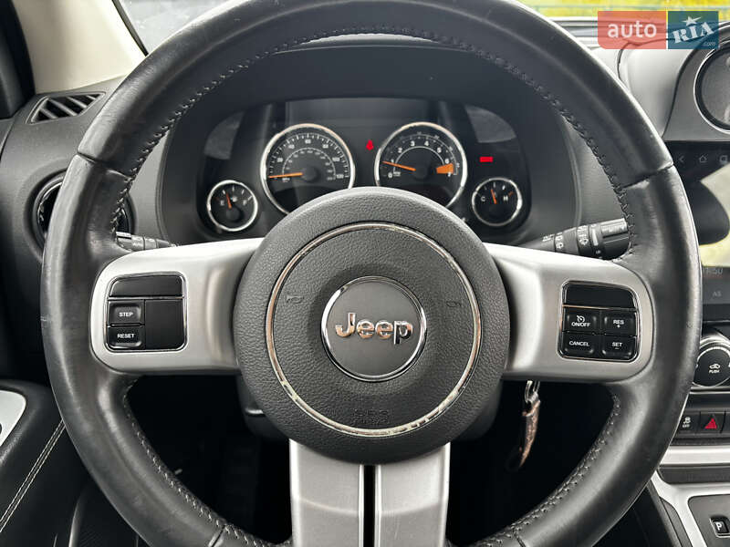 Внедорожник / Кроссовер Jeep Compass 2016 в Умани
