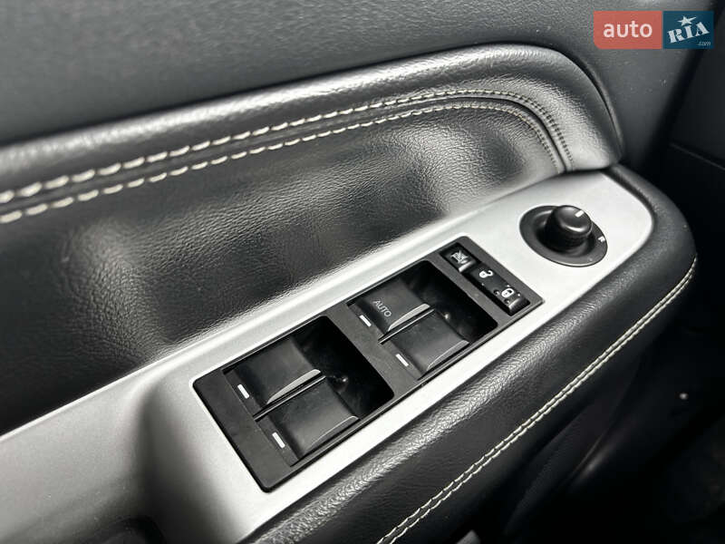 Внедорожник / Кроссовер Jeep Compass 2016 в Умани