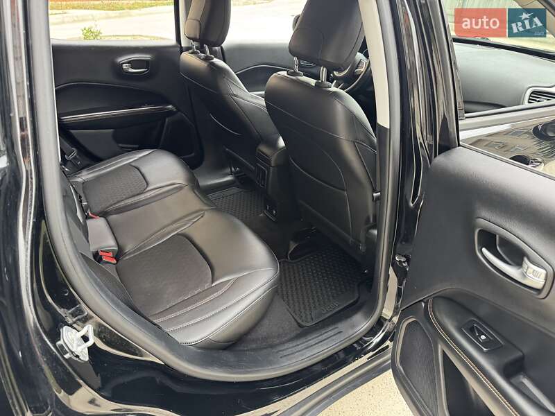 Внедорожник / Кроссовер Jeep Compass 2017 в Киеве фото 26 Внедорожник / Кроссовер Jeep Compass 2017 в Киеве
